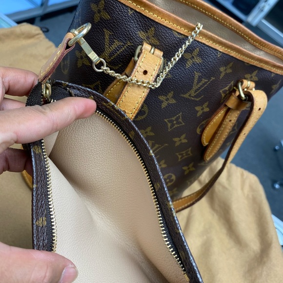 Louis Vuitton monogram bucket bag with pouch - Picture 9 of 12